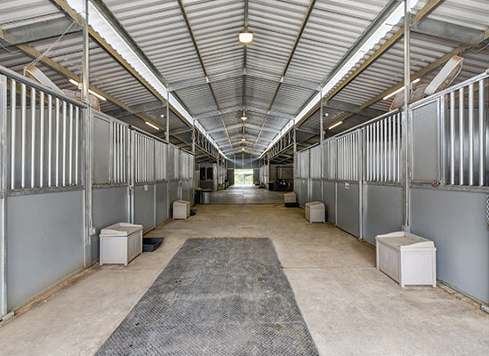 facilities-b-barn